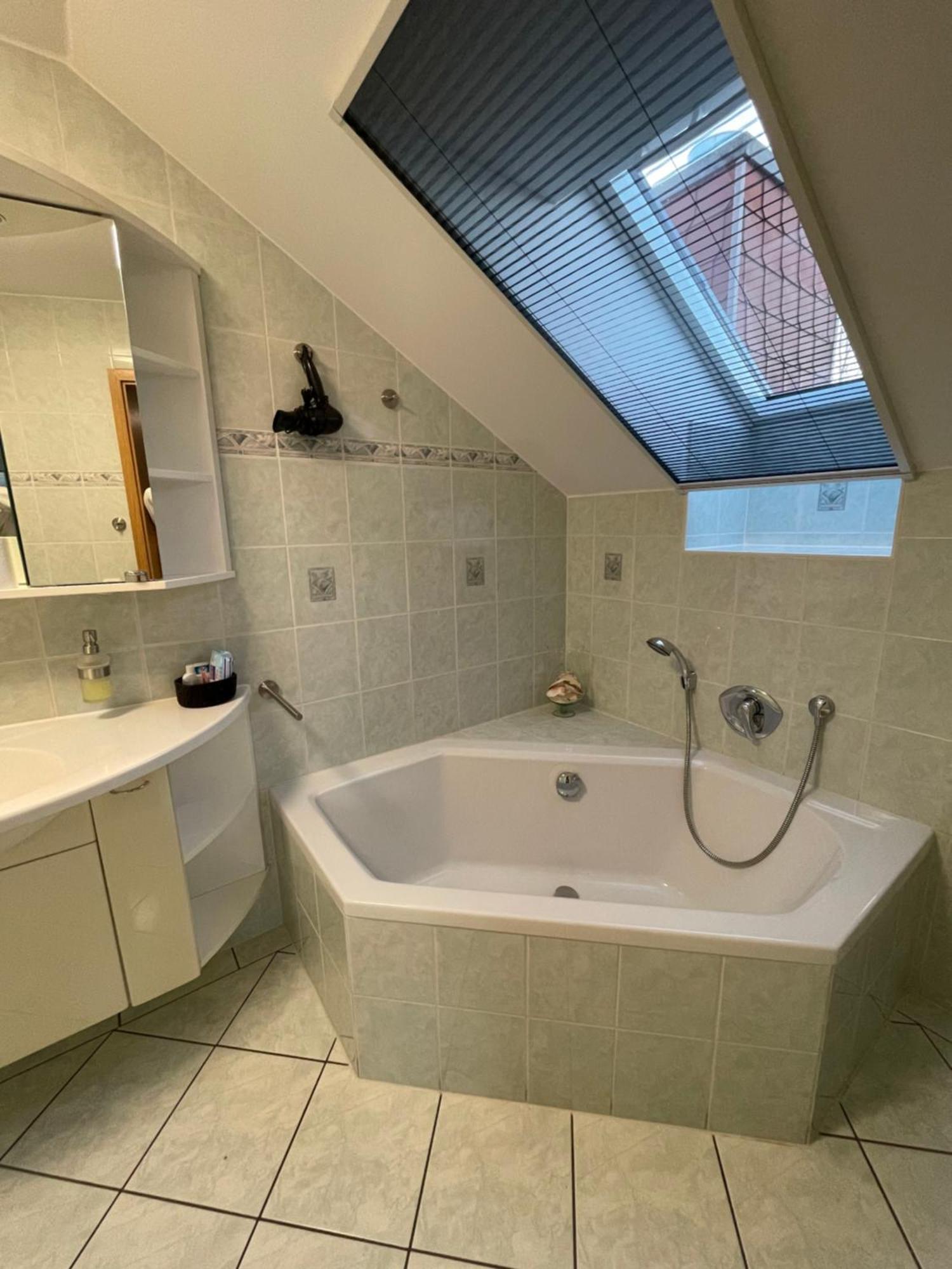 Hotel & Gasthof Zum Loewen Айзенах Екстериор снимка